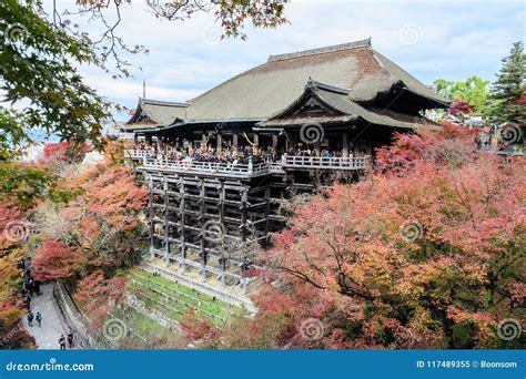  Kiyomizu-dera Temple, Enchanting Wooden Architecture and Breathtaking Panoramic Views!