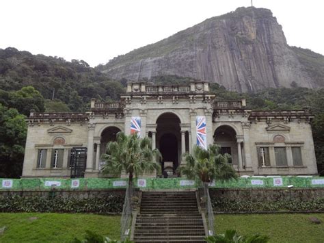 Parque Lage: En Oas av Konst och Natur mitt i Rio de Janeiros Hjärta!