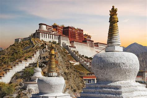 Potala-palatset: Ett mästerverk av tibetansk arkitektur och spirituell historia!